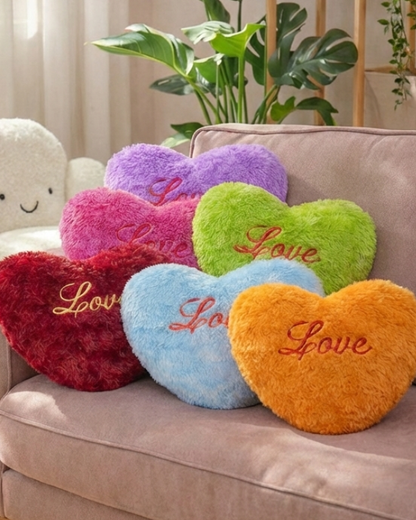 Dreamy Heart Fur Cushion Cover