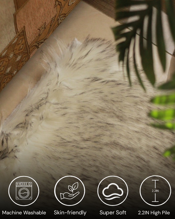 Black&White Faux Sheepskin Mat