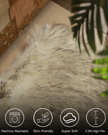 Black&White Faux Sheepskin Mat