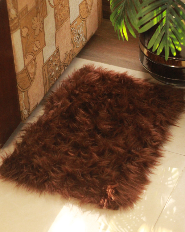 Faux Sheepskin Mat