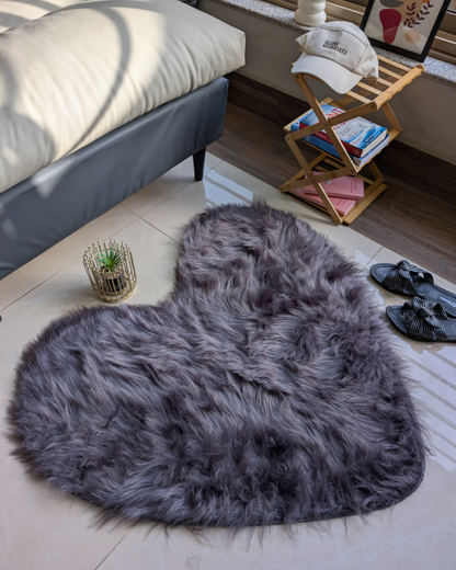 Fluffy Heart Fur Rug