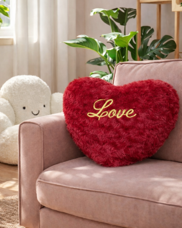 Dreamy Heart Fur Cushion Cover