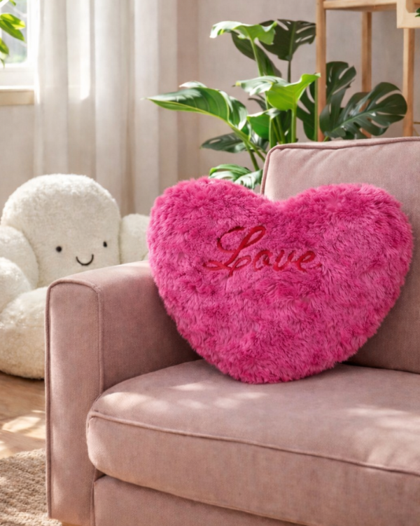 Dreamy Heart Fur Cushion Cover