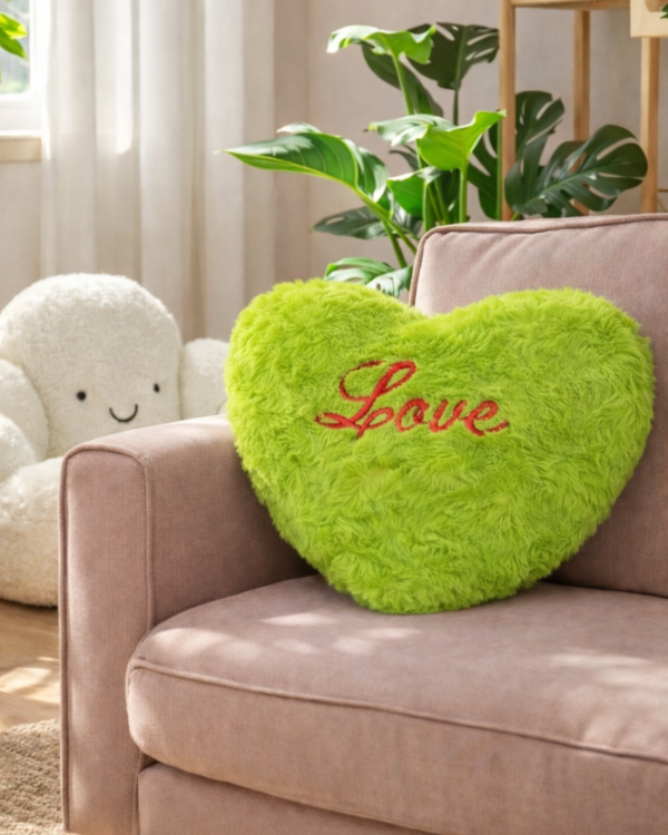 Dreamy Heart Fur Cushion Cover
